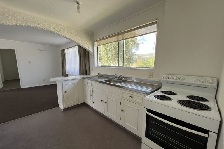 Photo of property in 1/158 Kings Crescent, Hutt Central, Lower Hutt, 5010