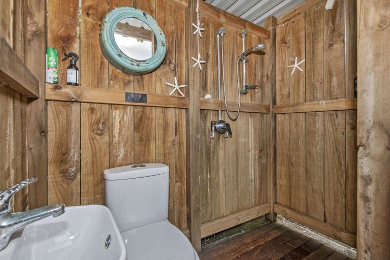 Photo of property in 858 Pataua South Road, Pataua South, Onerahi, 0192