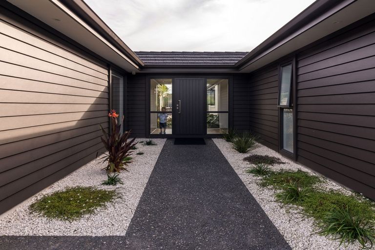 Photo of property in 62 Kenrigg Road, Kinloch, Taupo, 3377