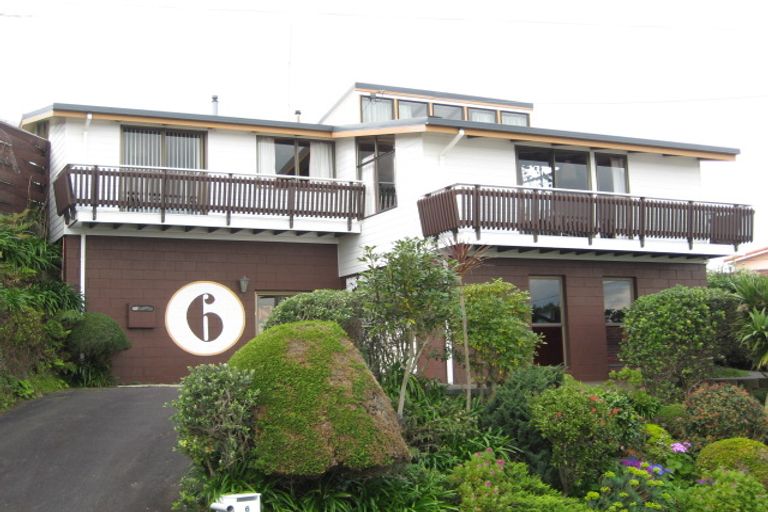 Photo of property in 6 Crownhill Street, Spotswood, New Plymouth, 4310