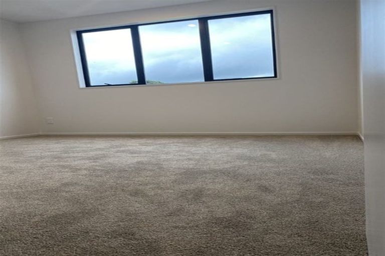 Photo of property in 10/148 Lincoln Road, Henderson, Auckland, 0610