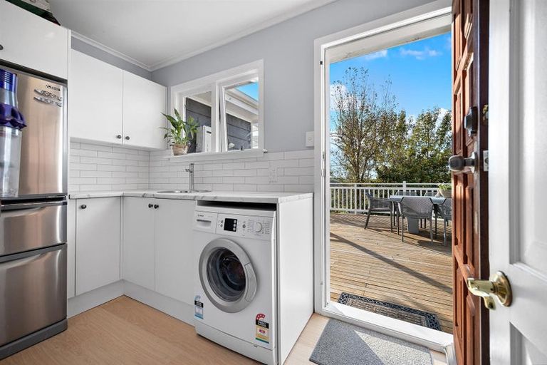 Photo of property in 1410 Old North Road, Helensville, 0875