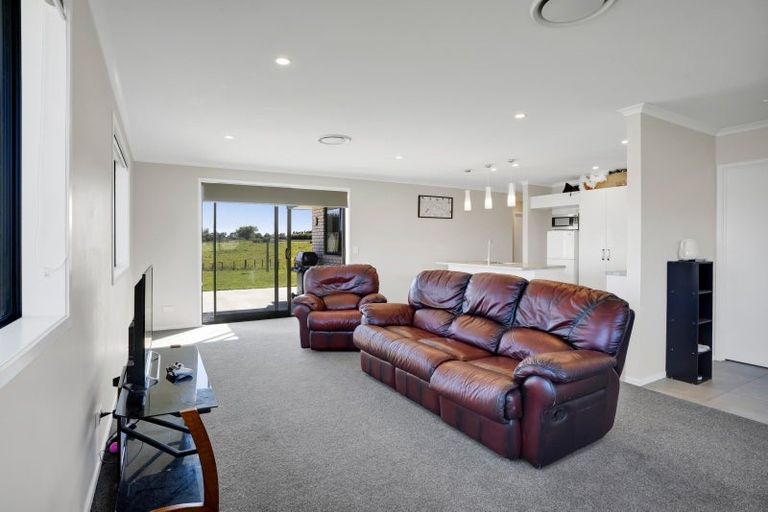 Photo of property in 24 Bianca Crescent, Stratford, 4332