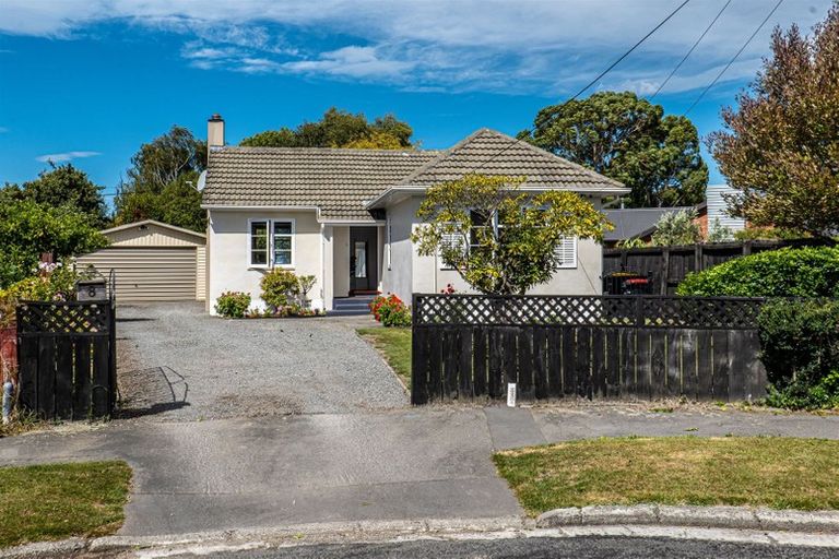 Photo of property in 8 Bard Street, Somerfield, Christchurch, 8024