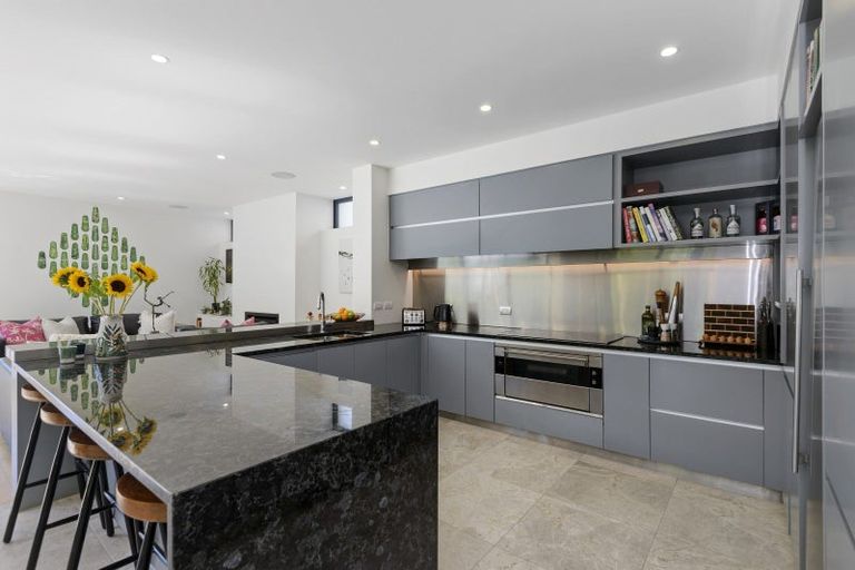 Photo of property in 94 Sumnervale Drive, Sumner, Christchurch, 8081