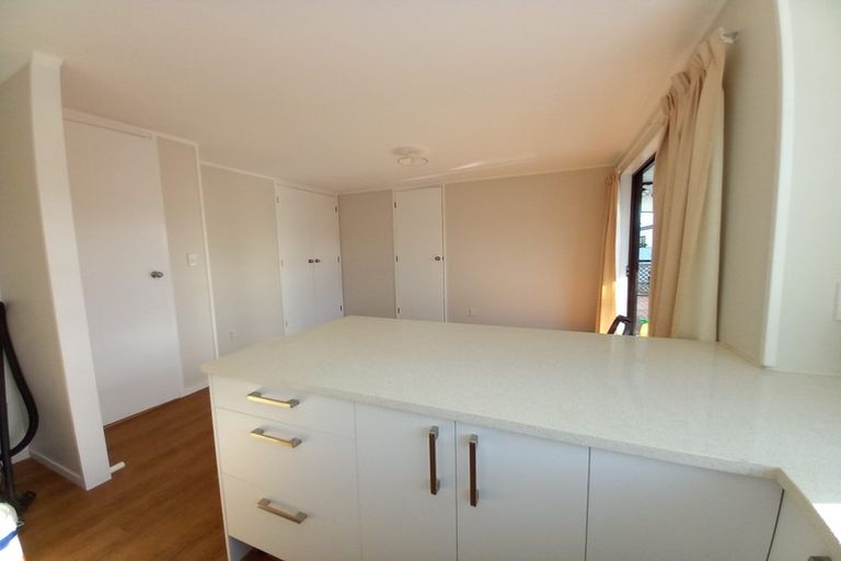 Photo of property in 2/15 Scott Road, Papakura, 2110