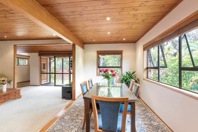 Photo of property in 22 Godley Road, Green Bay, Auckland, 0604