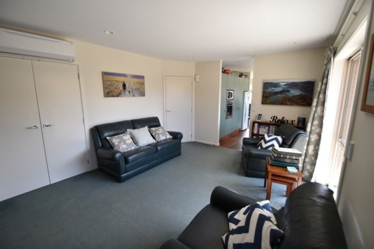 Photo of property in 19 Benmore Place, Omarama, 9412