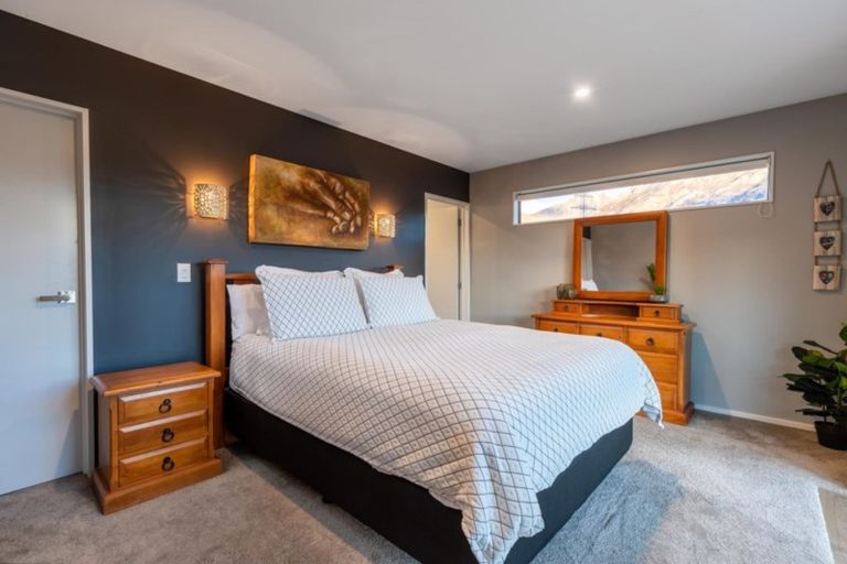 Photo of property in 6 Oxfordshire Avenue, Lower Shotover, Queenstown, 9304