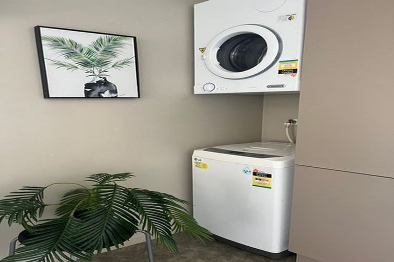 Photo of property in 1/11 Maitland Street, Dunedin Central, Dunedin, 9016