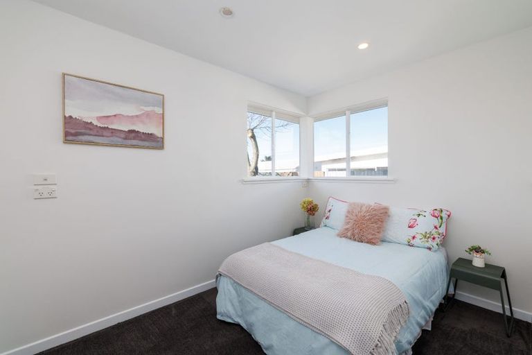 Photo of property in 15 Lyndhurst Crescent, Aranui, Christchurch, 8061
