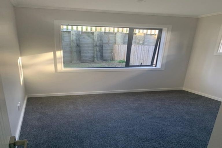 Photo of property in 11 Wyon Way, Flat Bush, Auckland, 2016
