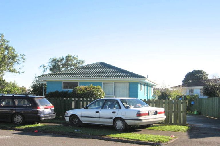 Photo of property in 11 Harrow Place, Manurewa, Auckland, 2102