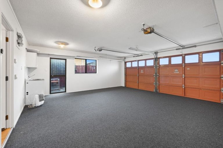 Photo of property in 31 Cromdale Avenue, Highland Park, Auckland, 2010