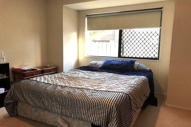 Photo of property in 27 Summermist Drive, Northpark, Auckland, 2013