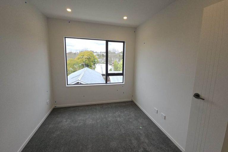 Photo of property in 3/236 Albany Highway, Schnapper Rock, Auckland, 0632