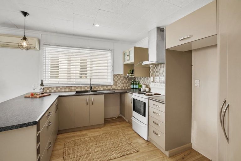 Photo of property in 83 Clemow Road, Fitzroy, New Plymouth, 4312