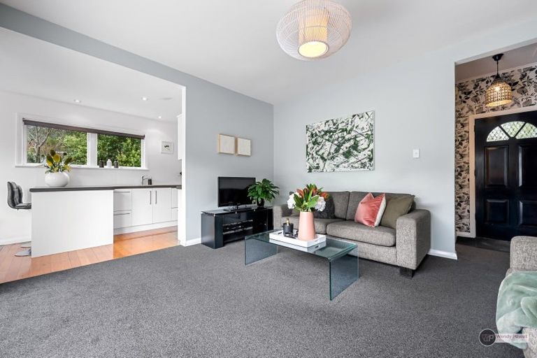 Photo of property in 1/215 Riverside Drive, Waterloo, Lower Hutt, 5011