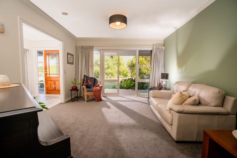 Photo of property in 358 Ngarara Road, Waikanae, 5391