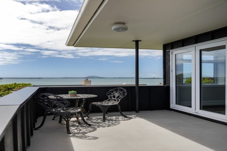 Photo of property in 63 Harbour View Road, Omokoroa, 3114