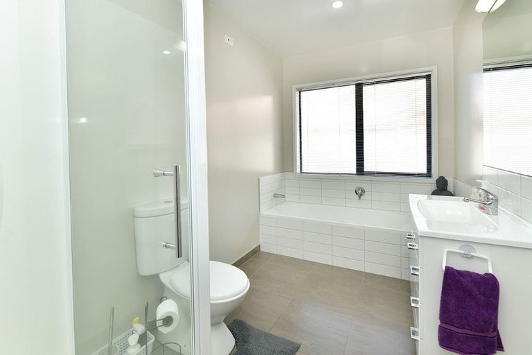 Photo of property in 885 Whangaparaoa Road, Manly, Whangaparaoa, 0930