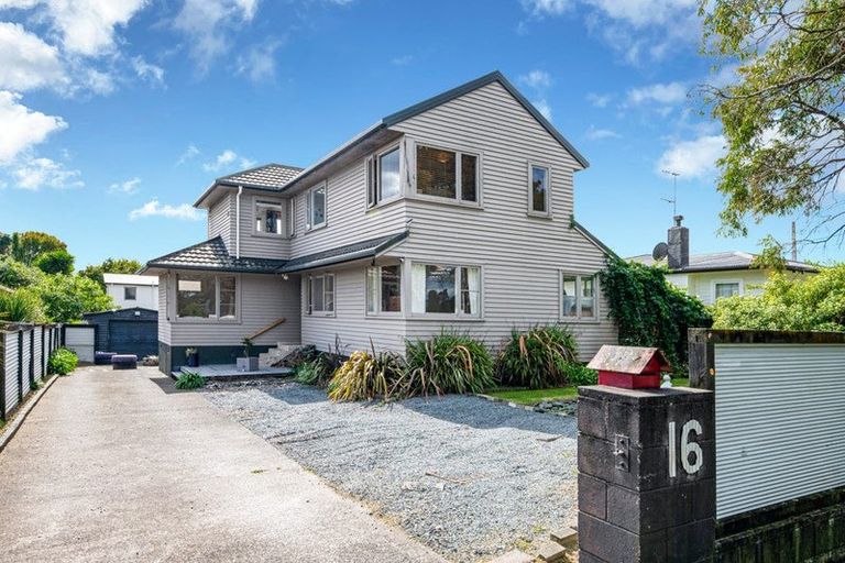 Photo of property in 16 Eastdale Road, Avondale, Auckland, 1026