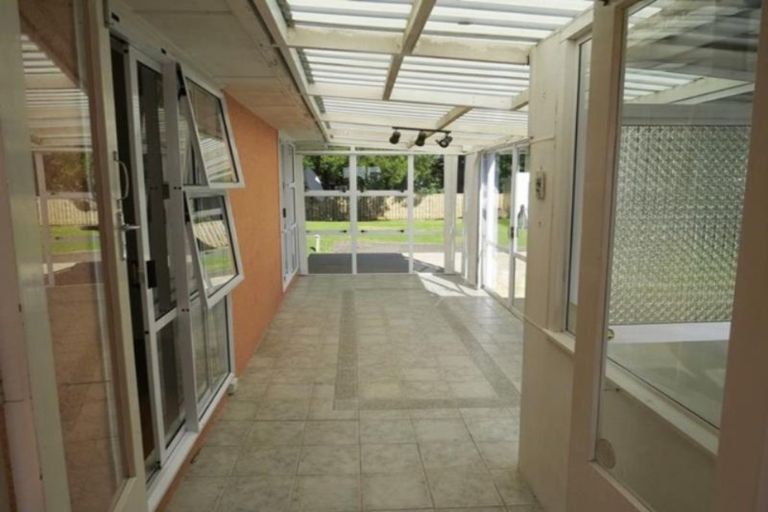 Photo of property in 392 Mangorei Road, Merrilands, New Plymouth, 4312