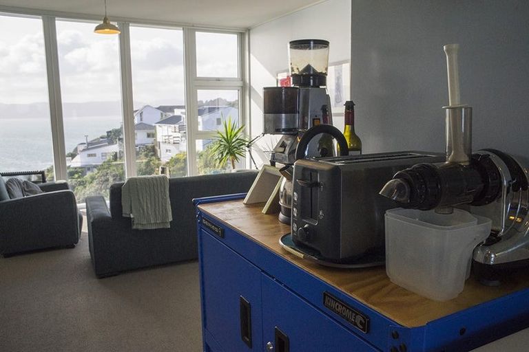 Photo of property in 23uc2 Rangitane Street, Maupuia, Wellington, 6022