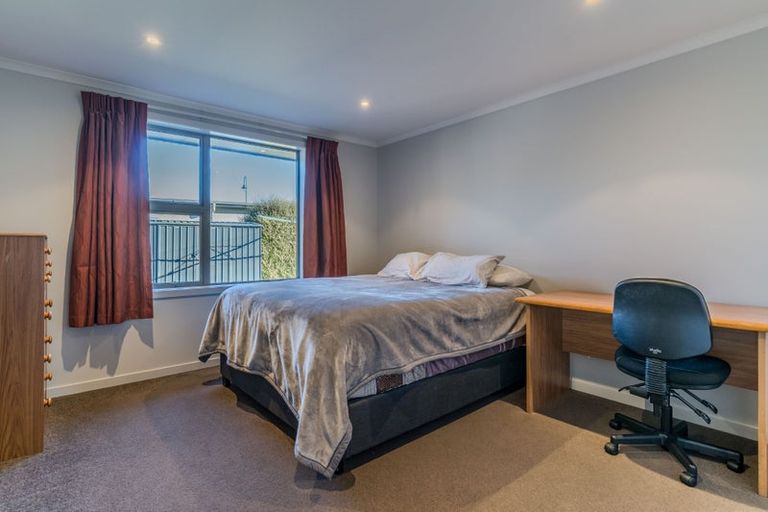 Photo of property in 14 William James Close, Mosgiel, 9024