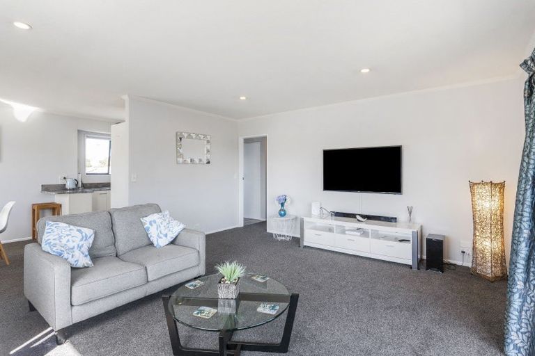 Photo of property in 8 Dale Road, Raumati South, Paraparaumu, 5032