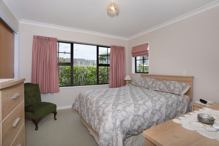 Photo of property in 3 Mcilwaine Place, Marton, 4710