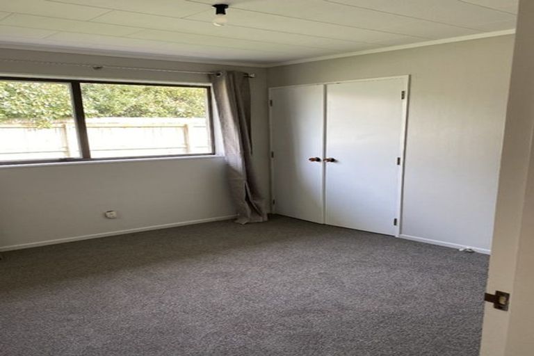 Photo of property in 208 Te Moana Road, Waikanae, 5036