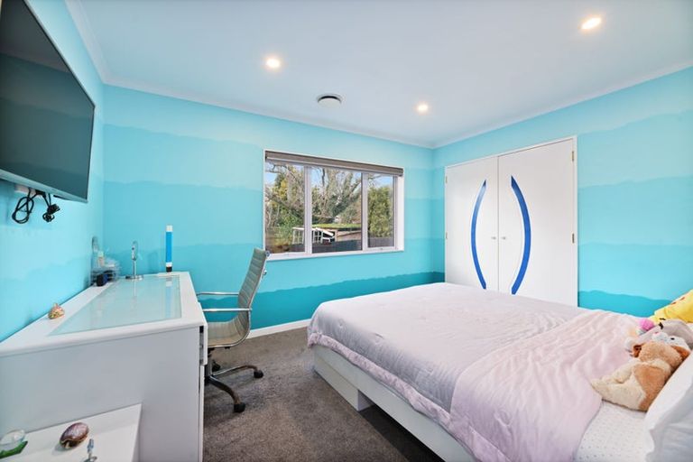 Photo of property in 59 Sunshine Boulevard, Sunnyvale, Auckland, 0612