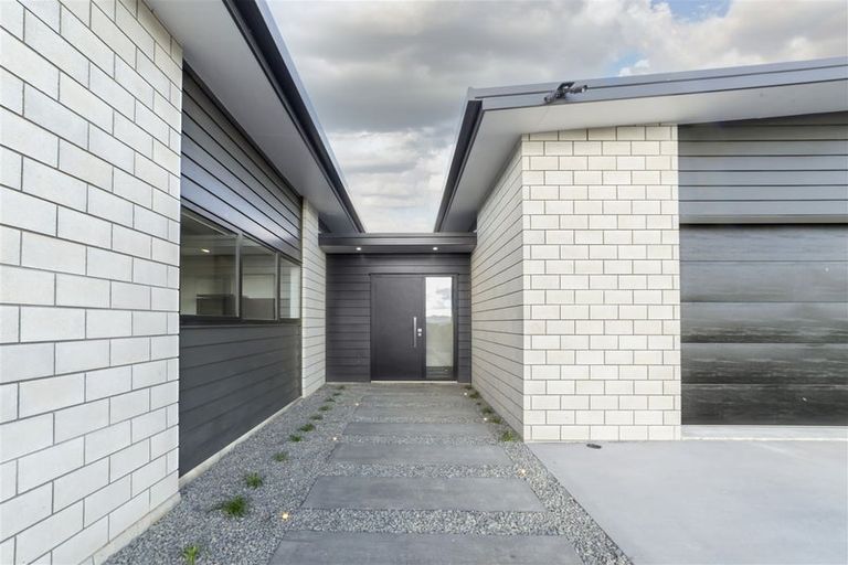 Photo of property in 210 Grove Road, Te Pahu, Hamilton, 3285