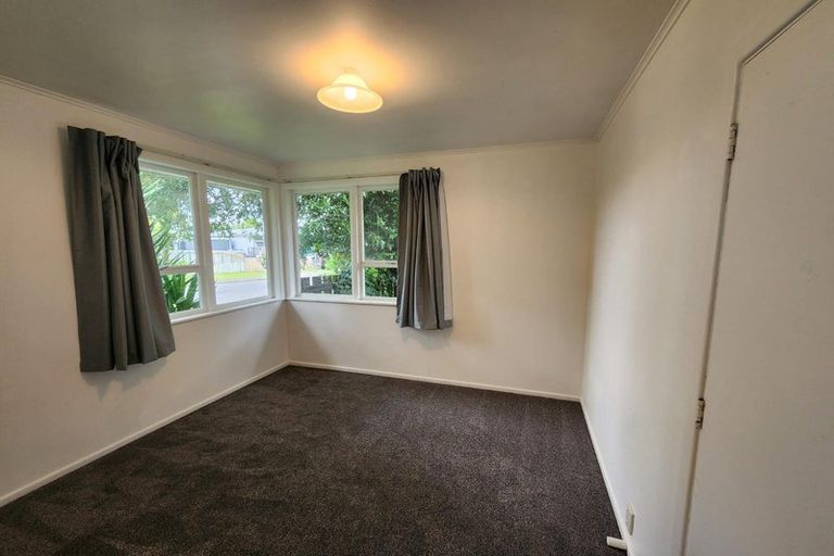 Photo of property in 11 Eastburn Street, Papakura, 2110