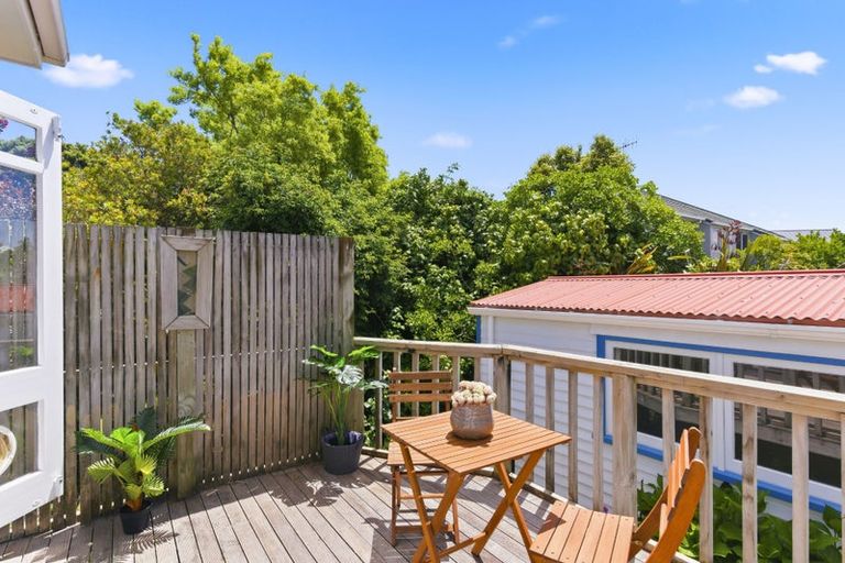 Photo of property in 15 Golf Road, Paraparaumu Beach, Paraparaumu, 5032