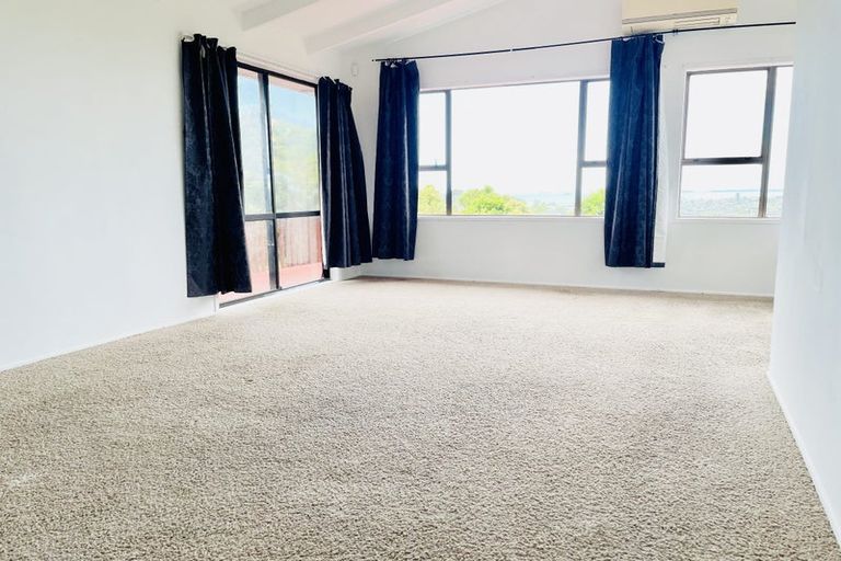 Photo of property in 741 East Coast Road, Browns Bay, Auckland, 0630