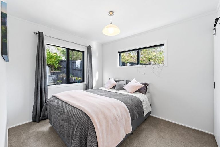 Photo of property in 5b Kauri Road, Stanmore Bay, Whangaparaoa, 0932