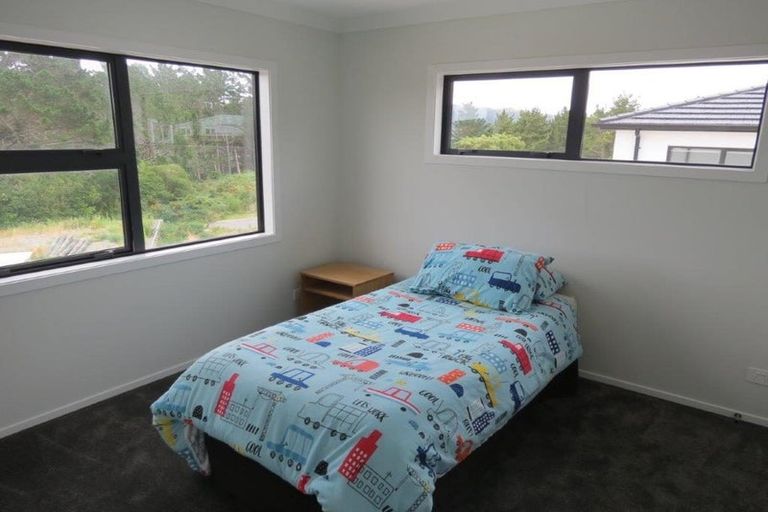 Photo of property in 140 Jamaica Drive, Grenada North, Wellington, 5028