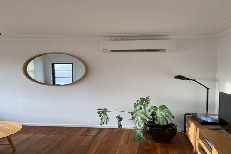 Photo of property in 10 Mangos Place, Pakuranga, Auckland, 2010