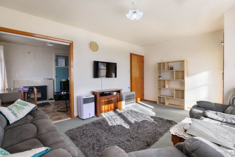 Photo of property in 99 Mcmurdo Street, Tinwald, Ashburton, 7700