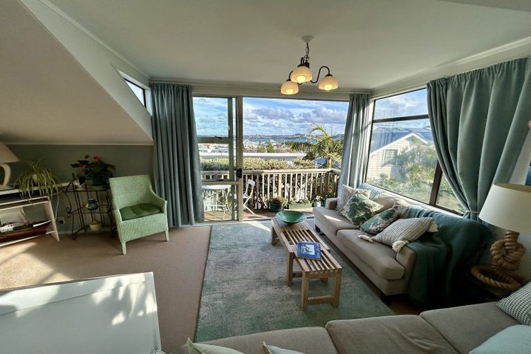 Photo of property in 2/9 Calliope Road, Devonport, Auckland, 0624