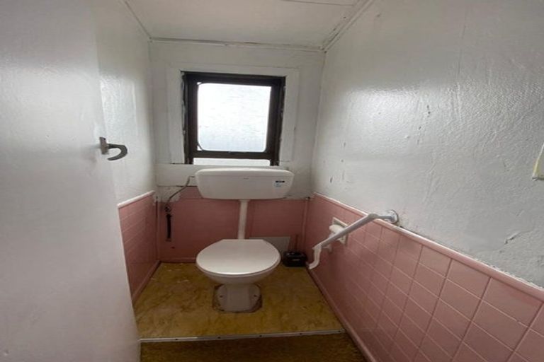 Photo of property in 166 Great South Road, Drury, 2113