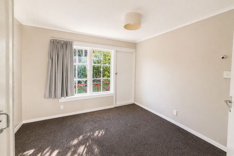 Photo of property in 1009 High Street, Avalon, Lower Hutt, 5011