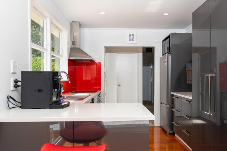 Photo of property in 86 Universal Drive, Henderson, Auckland, 0610