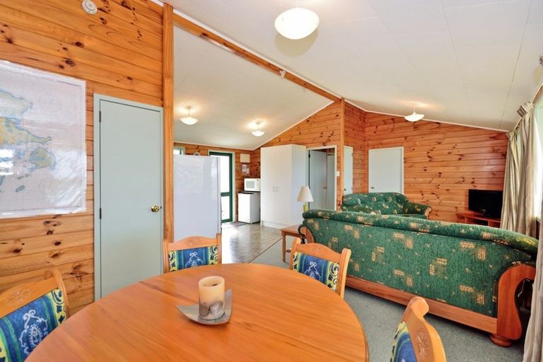 Photo of property in 20 Kotuku Place, Snells Beach, 0920