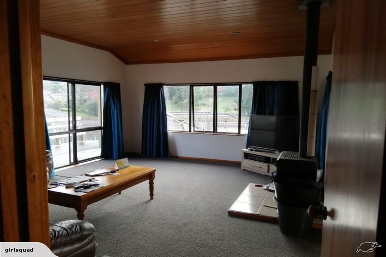 Photo of property in 4 Waikareao Way, Brookfield, Tauranga, 3110