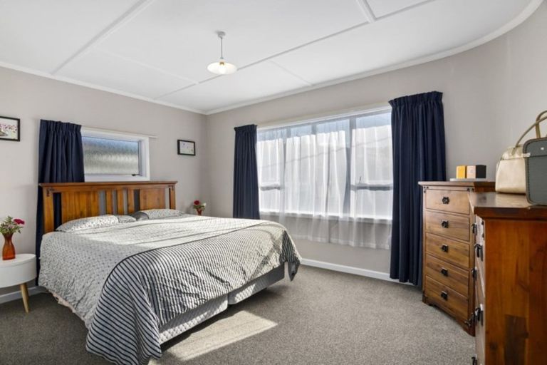 Photo of property in 95 Tipahi Street, Nelson South, Nelson, 7010