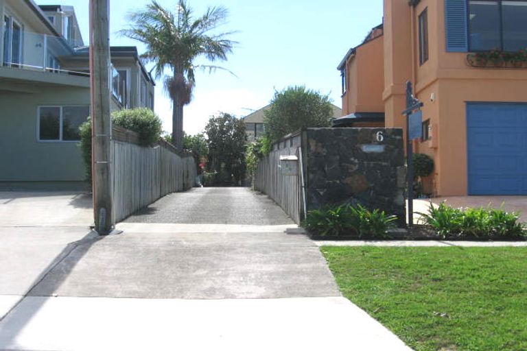 Photo of property in 6a Clifton Road, Waiake, Auckland, 0630