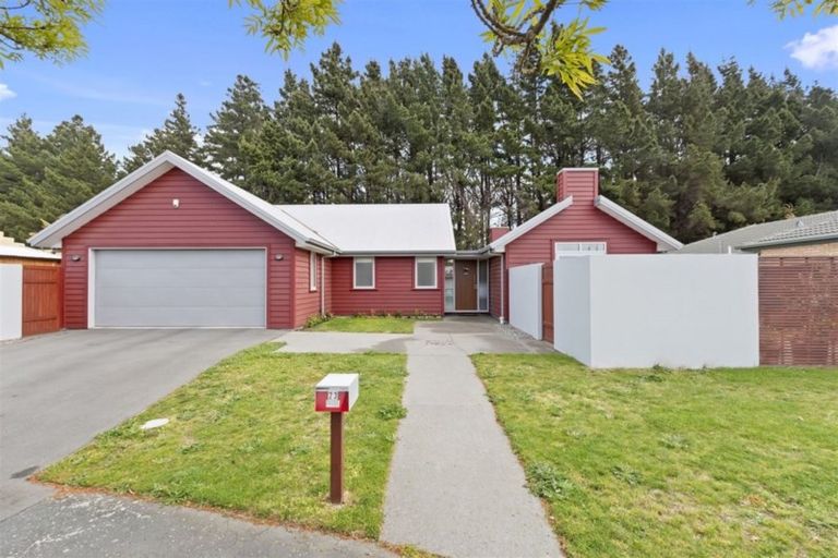 Photo of property in 23 Amoka Crescent, Parklands, Christchurch, 8083